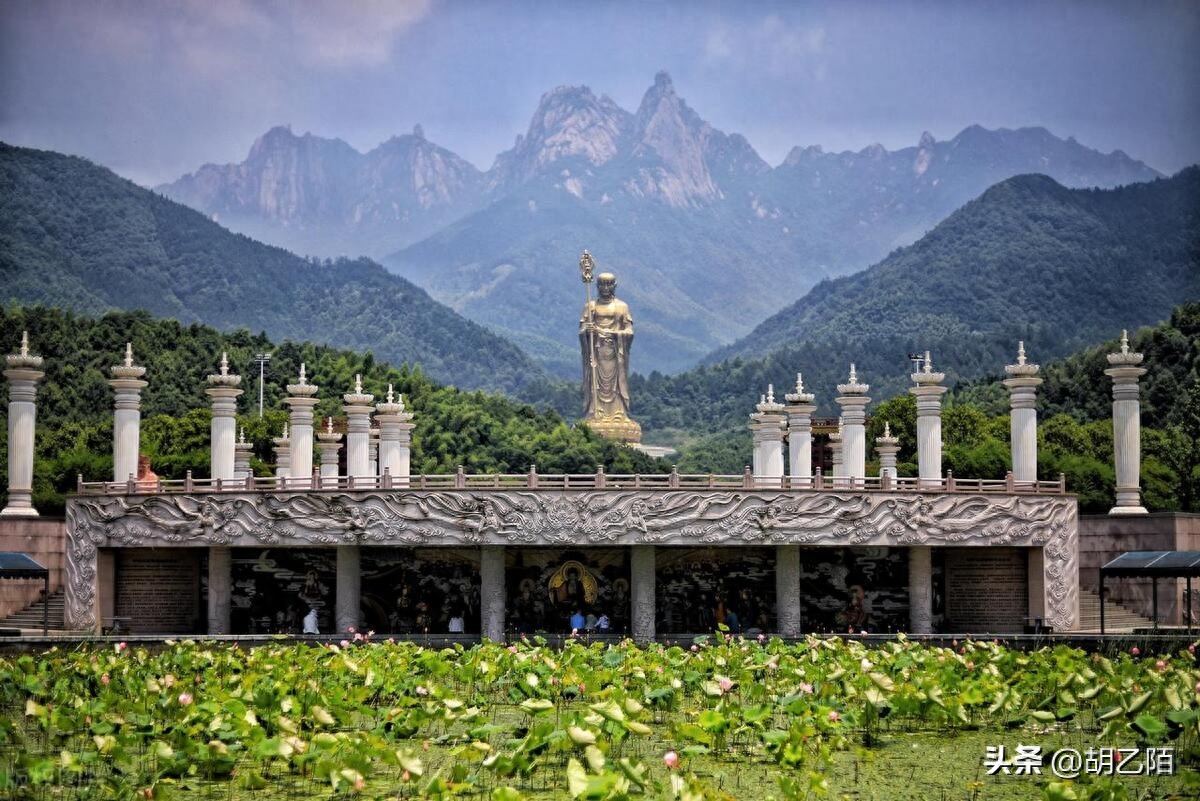 中国的四大名山（中国最著名的4大佛教名山，看看你去过几个？）(图12)