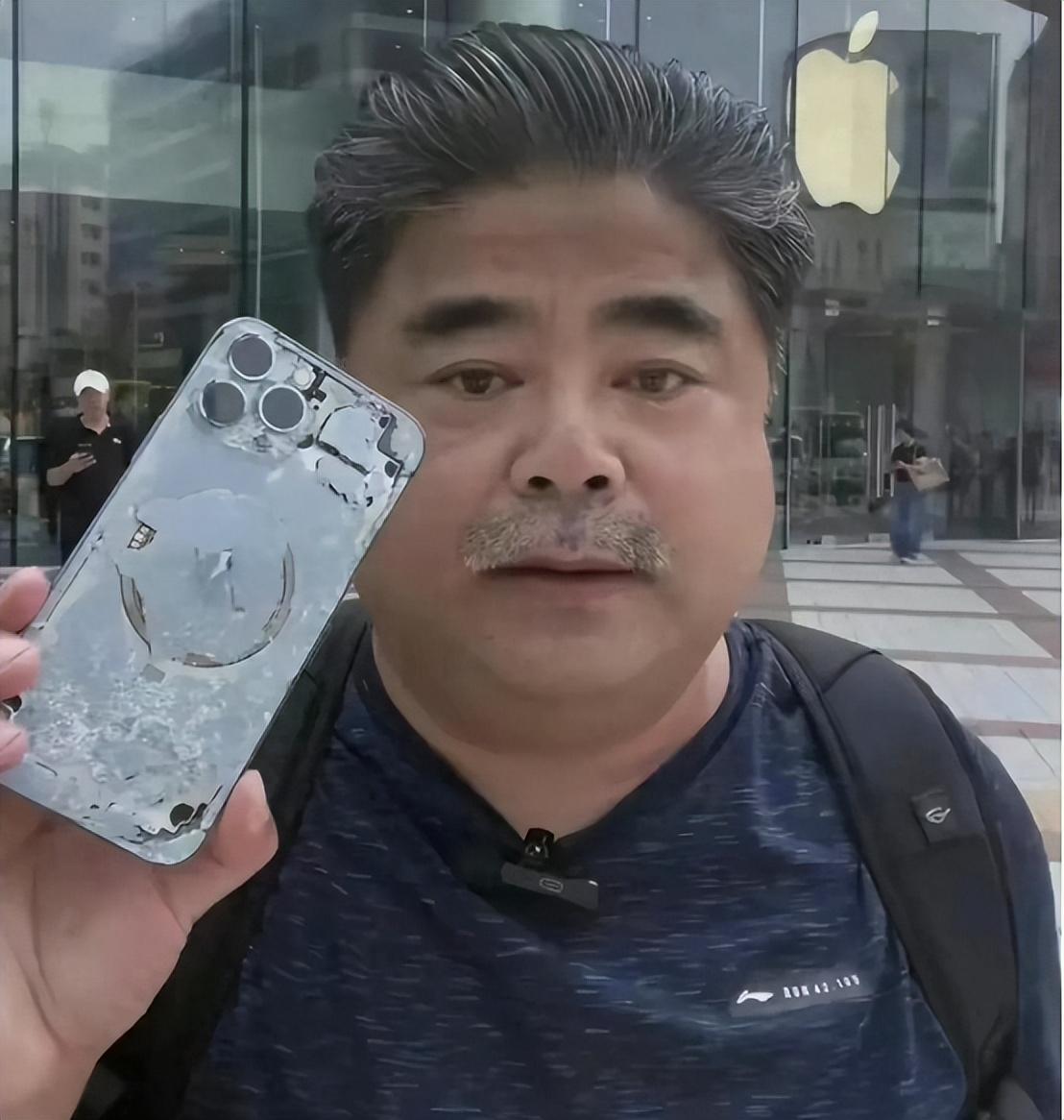 演员刘金苹果店前怒砸iPhone（演员刘金怒砸苹果手机，华为呼吁全国总动员，任正非不再保持沉默）(图2)