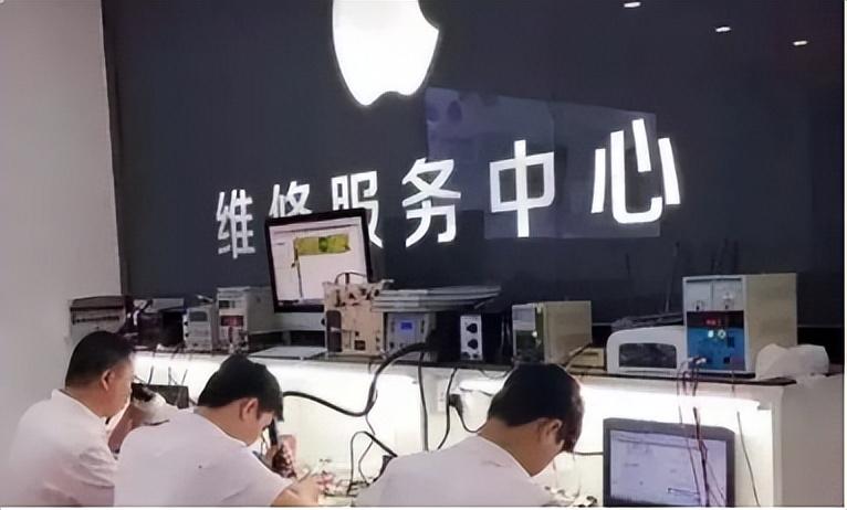 演员刘金苹果店前怒砸iPhone（演员刘金怒砸苹果手机，华为呼吁全国总动员，任正非不再保持沉默）(图5)