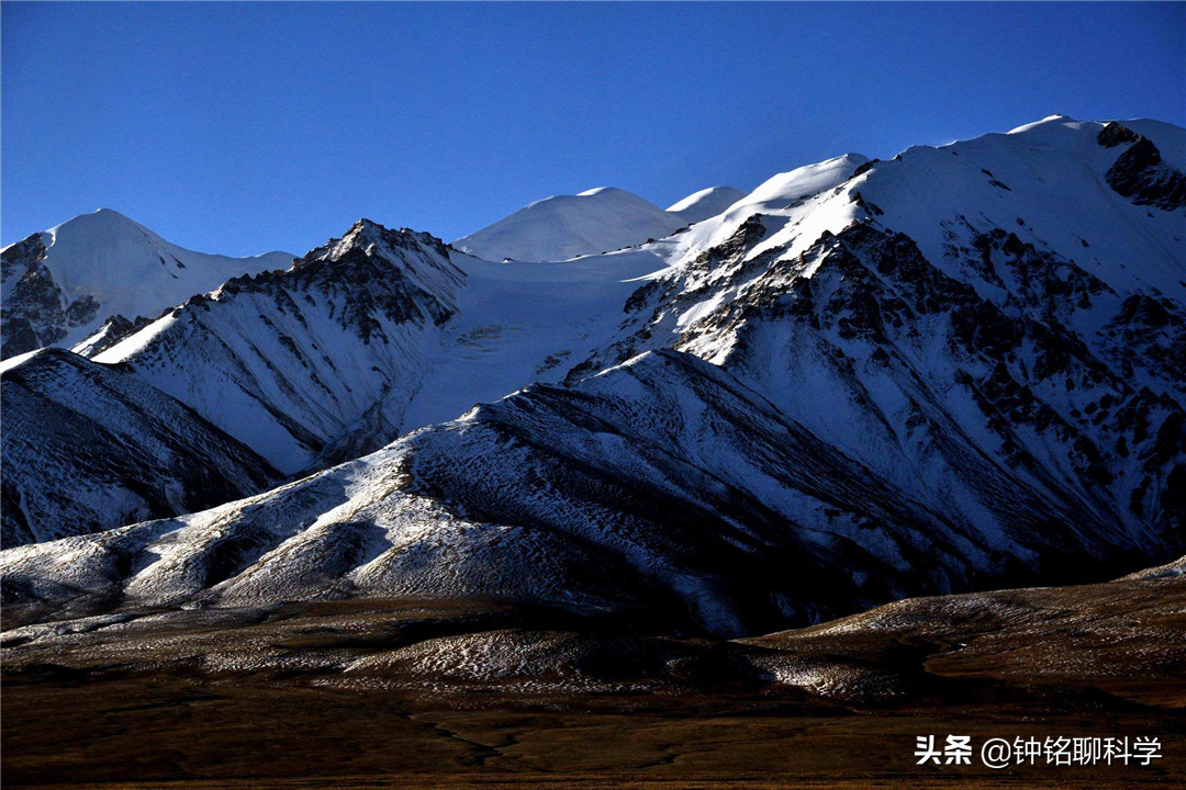 昆仑山死亡谷有多恐怖（昆仑山地狱之门有多恐怖？牧民为寻找马群入谷，马回来了，人没了）(图2)