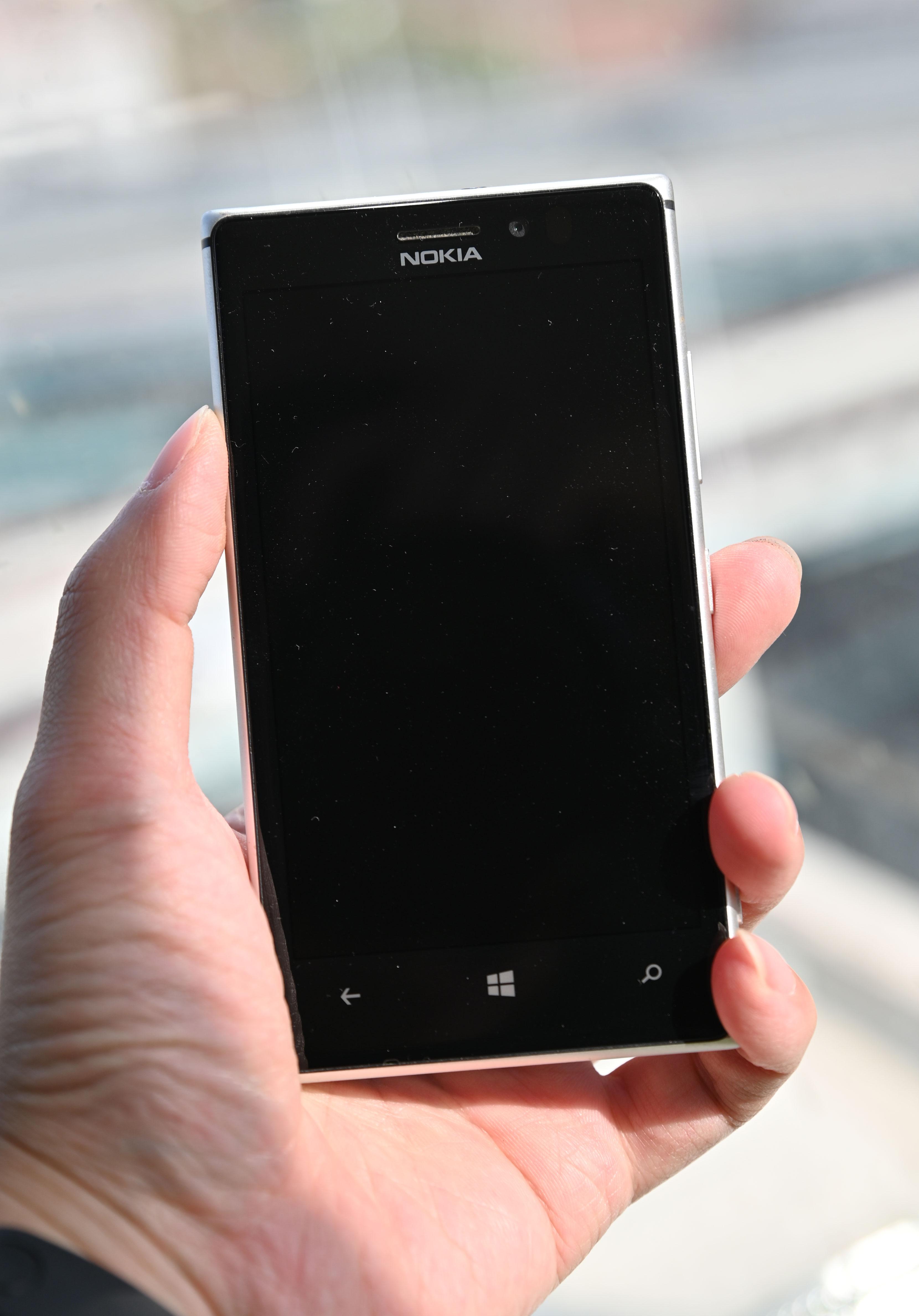 诺基亚925现在还能用吗（3G时代最后的荣光——诺基亚Lumia925）(图1)
